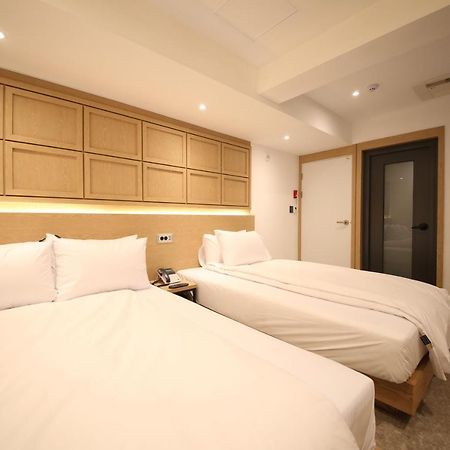 Hotel Vantt Gwangju Metropolitan City Bagian luar foto
