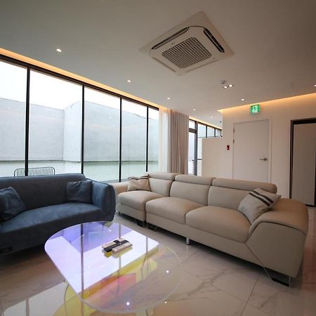 Hotel Vantt Gwangju Metropolitan City Bagian luar foto