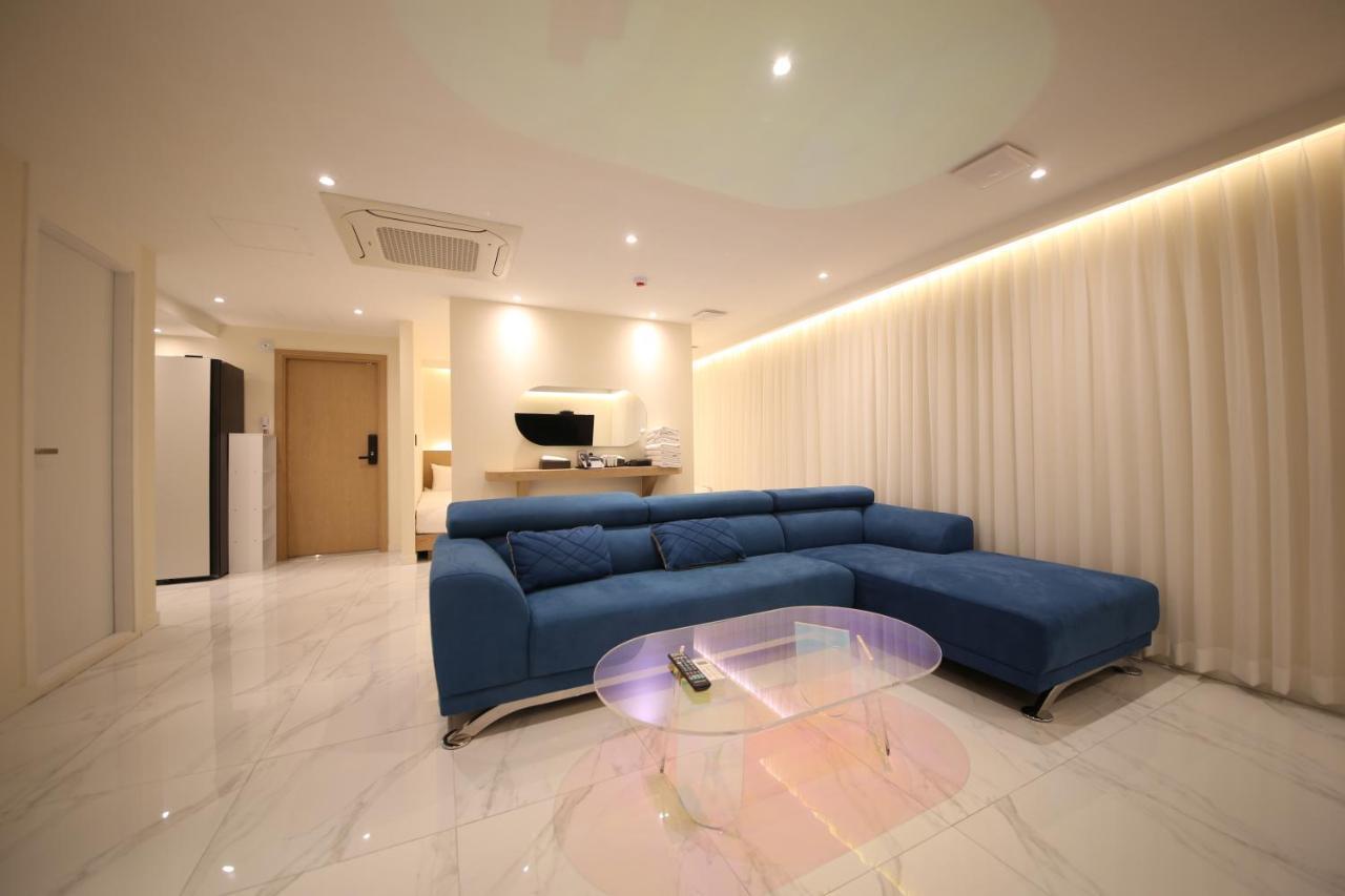 Hotel Vantt Gwangju Metropolitan City Bagian luar foto