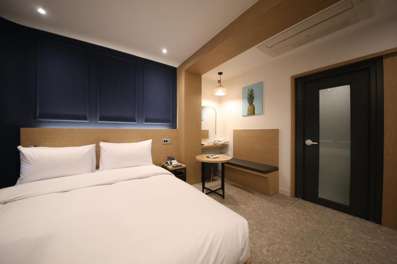 Hotel Vantt Gwangju Metropolitan City Bagian luar foto