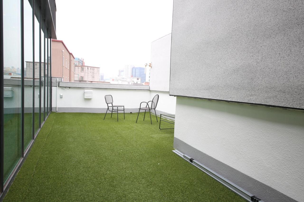 Hotel Vantt Gwangju Metropolitan City Bagian luar foto